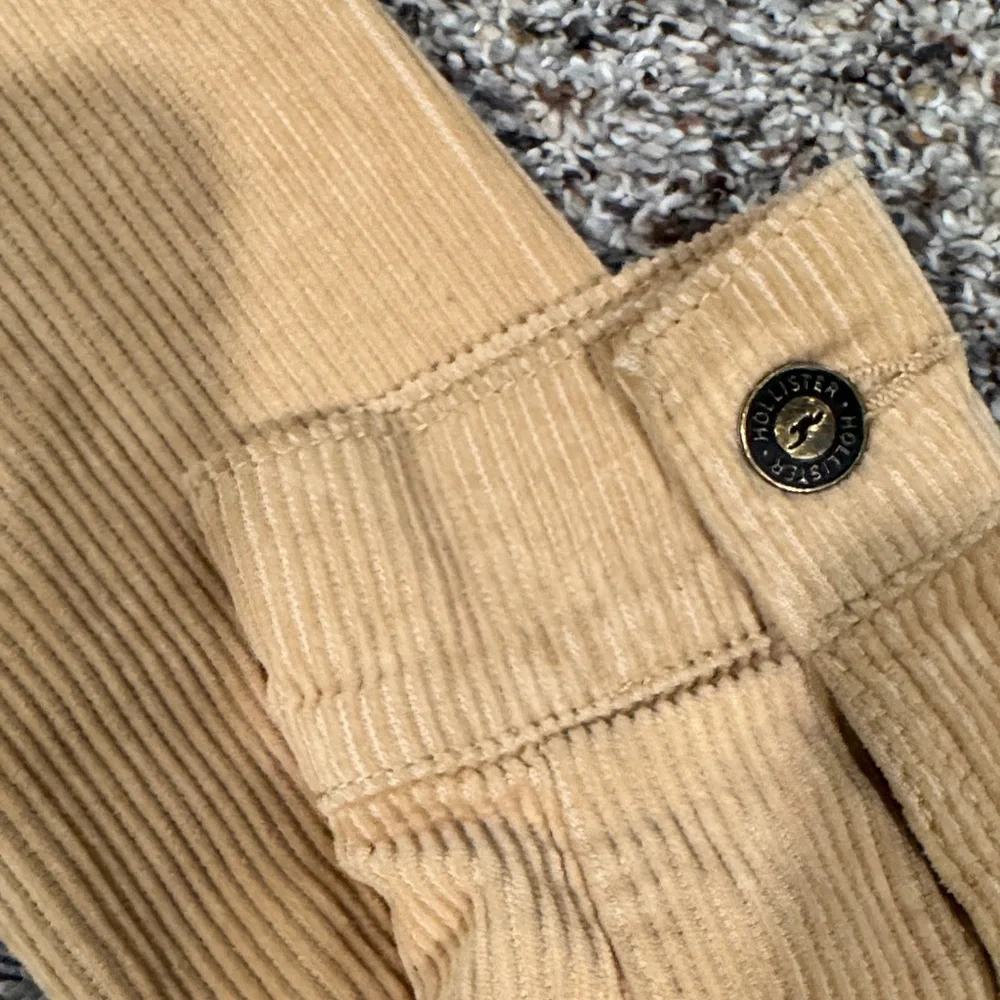 Hollister Tan Corduroy Crop Jacket —FAST SHIP - Picture 6 of 7